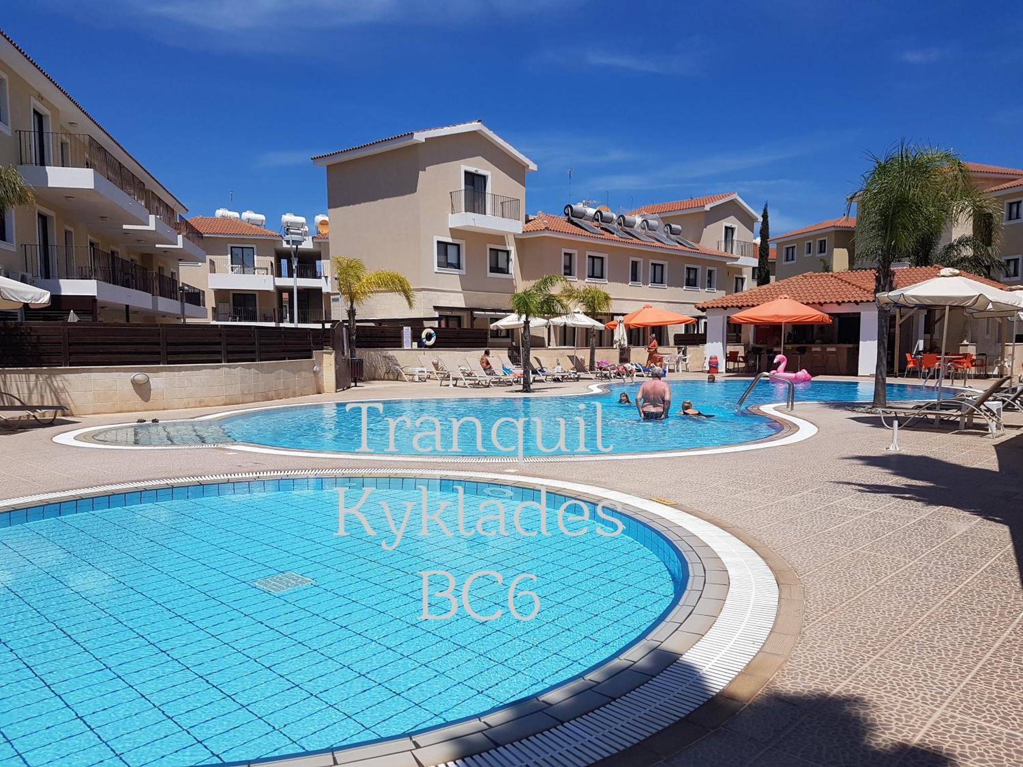 Tranquil Kyklades Bc6, Walk To Beach Paralimni Bagian luar foto