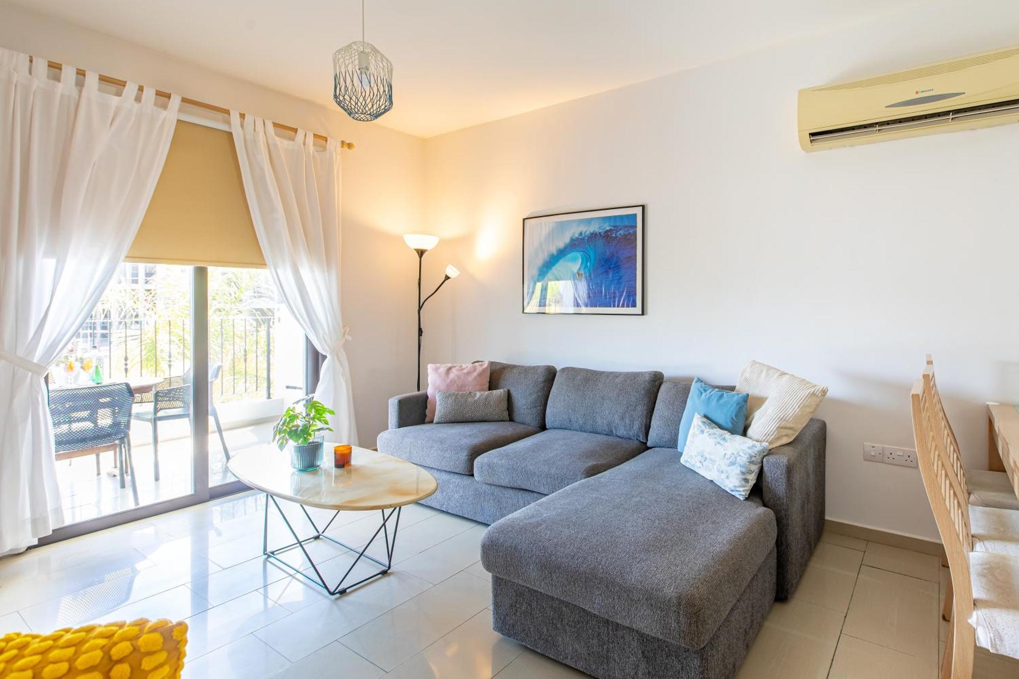 Tranquil Kyklades Bc6, Walk To Beach Paralimni Bagian luar foto